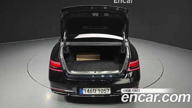 Genesis G90 Бензин 3.5 турбо AWD — Фото автомобиля 30