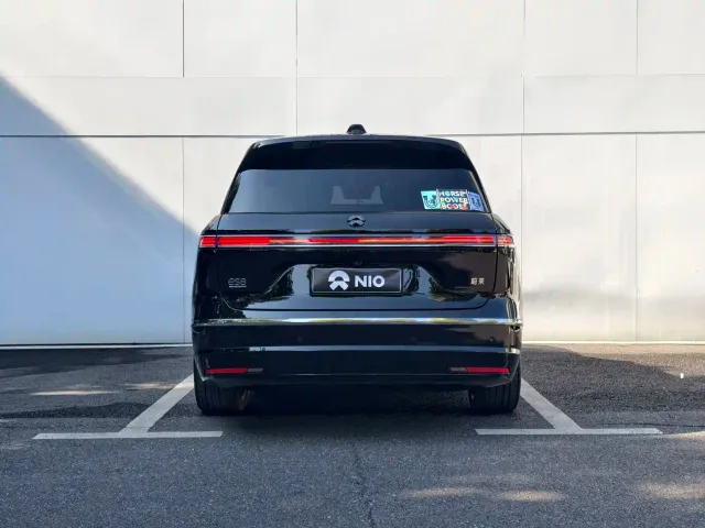 Nio ES8 — Фото автомобиля 5