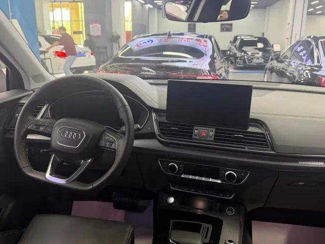 Audi Q5L — Фото автомобиля 6