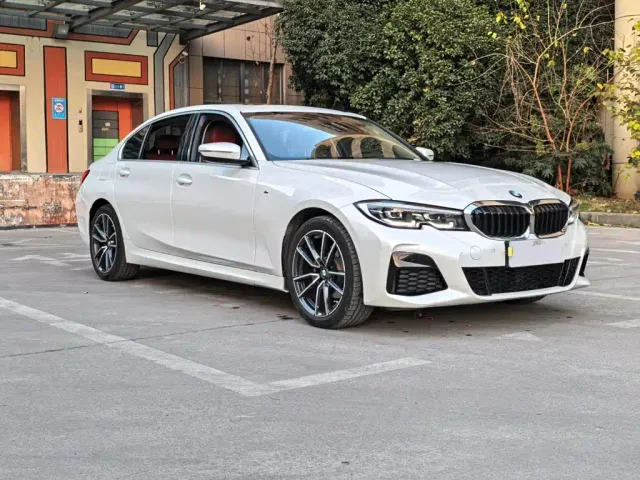 BMW 3 Series — Фото автомобиля 3