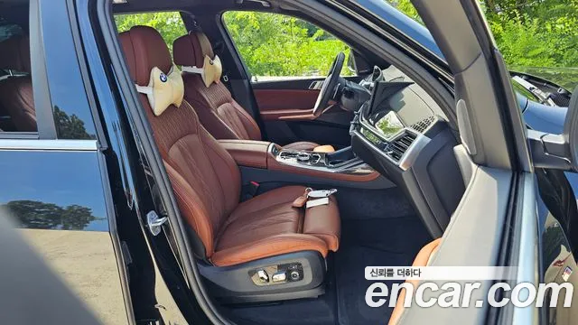 BMW X7 — Фото автомобиля 25
