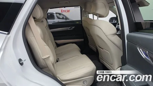 Genesis GV80 — Фото автомобиля 17