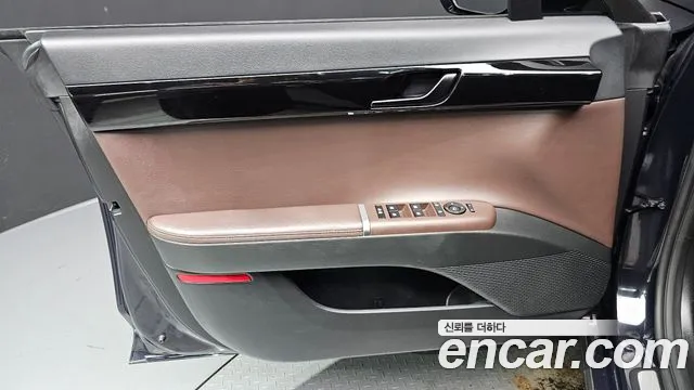 Hyundai Grandeur GN7 — Фото автомобиля 13