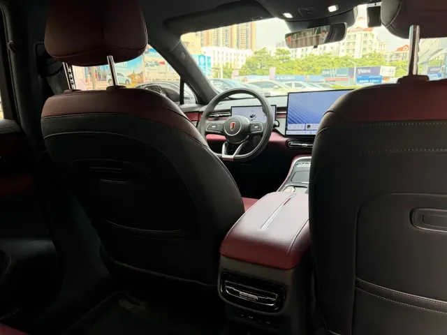 Hongqi H5 — Фото автомобиля 17