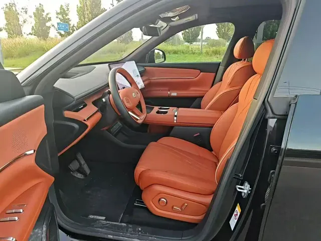 Changan Qiyuan Q07 — Фото автомобиля 4