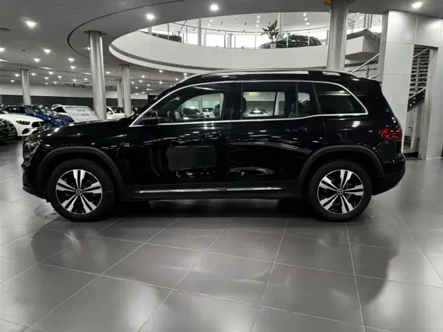 Mercedes-Benz GLB-Class — Фото автомобиля 2
