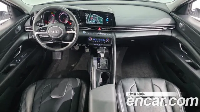Hyundai Avante — Фото автомобиля 10