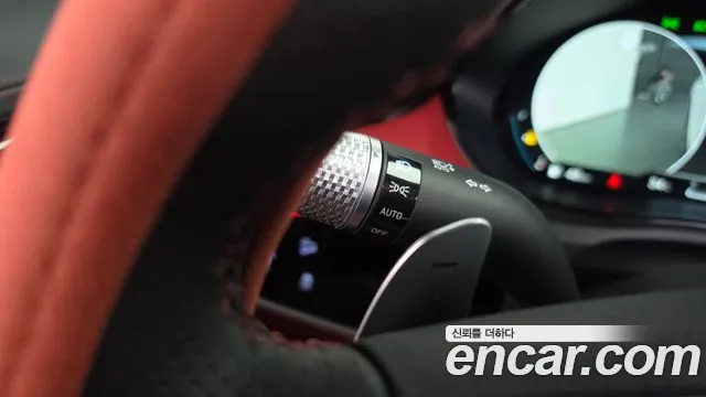 Genesis GV70 2.5T Бензин AWD — Фото автомобиля 24