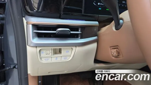 Hyundai Grandeur GN7 — Фото автомобиля 30