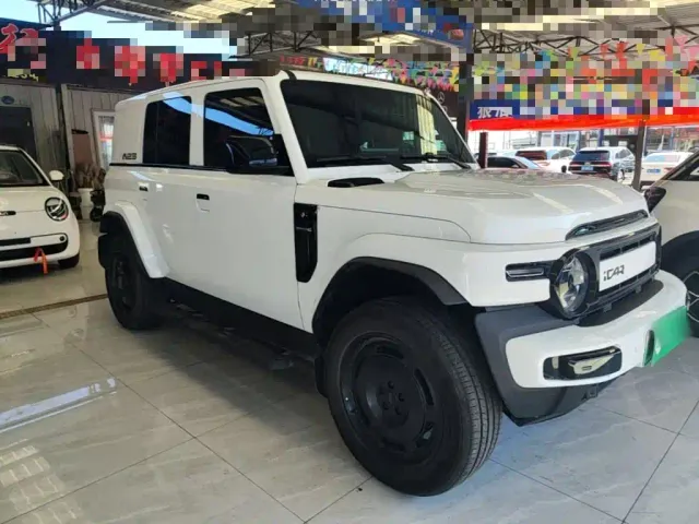 iCAR V23 — Фото автомобиля 3