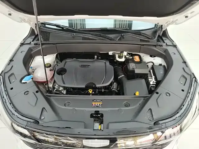Geely Boyue L — Фото автомобиля 11