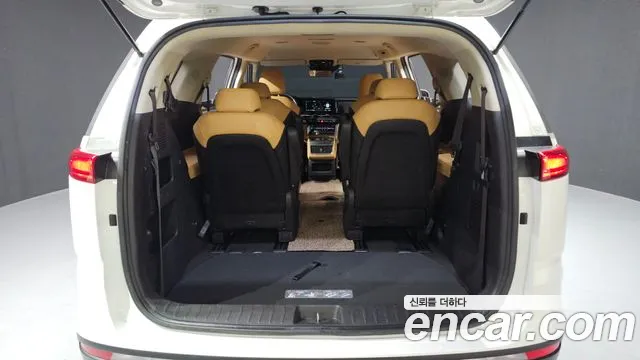 Kia Canival Carnival 4 поколение Дизель 9 мест Prestige — Фото автомобиля 20