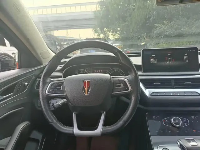 Hongqi Hongqi H5 2022 Classic 1.5T DCT Flag Rhythm Edition — Фото автомобиля 7