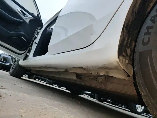 Roewe i6 MAX EV — Фото автомобиля 21