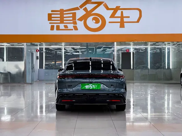 BYD Han L — Фото автомобиля 25