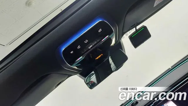 Mercedes-Benz E-Class — Фото автомобиля 17