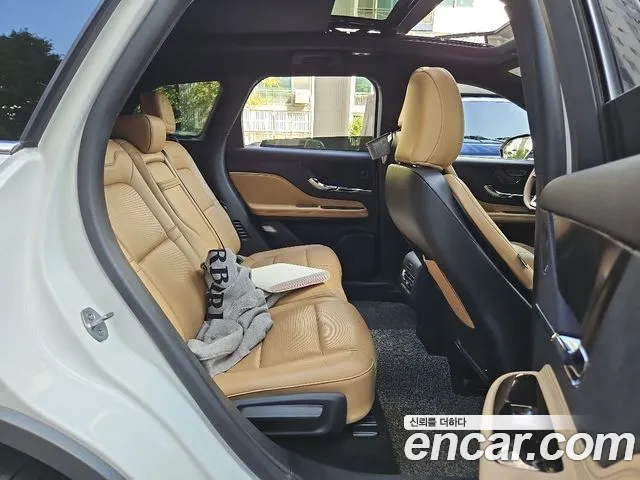 Lincoln Corsair — Фото автомобиля 11