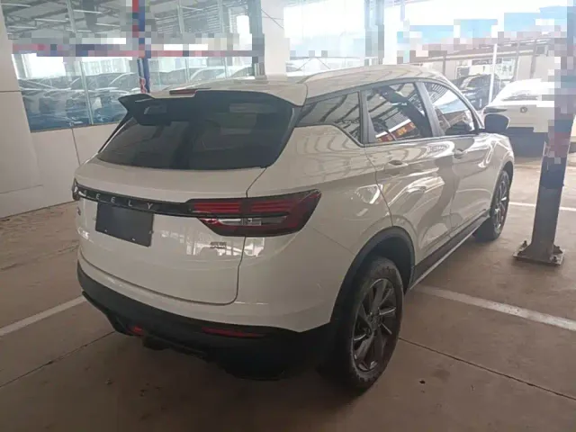 Geely Binyue — Фото автомобиля 6
