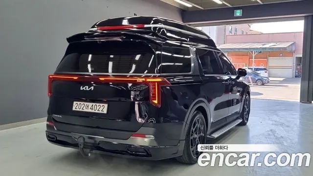 Kia Canival Новый Carnival 4 поколение Бензин 9 мест Hi-Limousine (Спецкузов) — Фото автомобиля 3