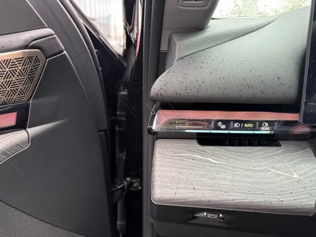 BMW 5 Series — Фото автомобиля 7