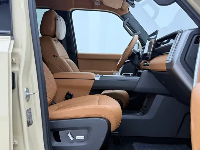 iCAR V27 — Фото автомобиля 22