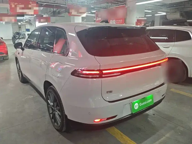 Leapmotor C10 — Фото автомобиля 22