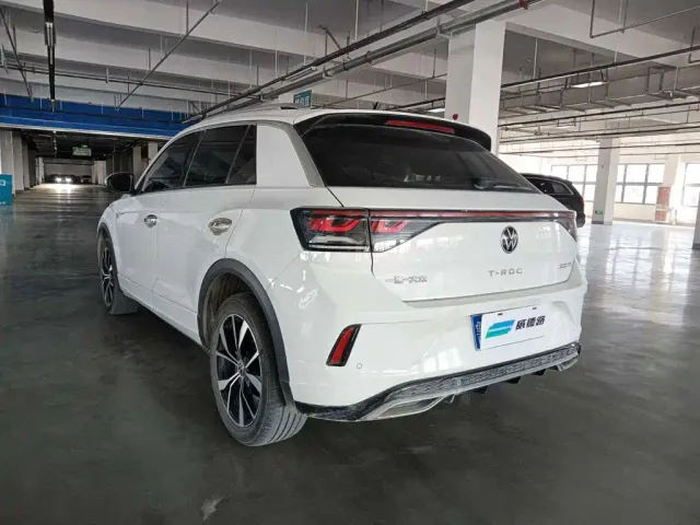 Volkswagen T-Roc — Фото автомобиля 4