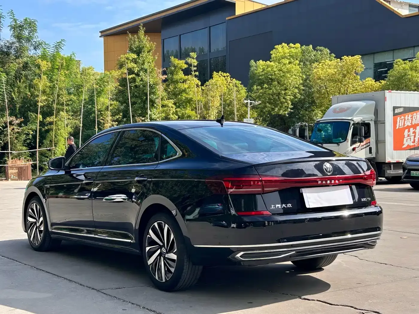 Volkswagen Passat 2022 330TSI Starlight Luxury Edition — Фото автомобиля 20