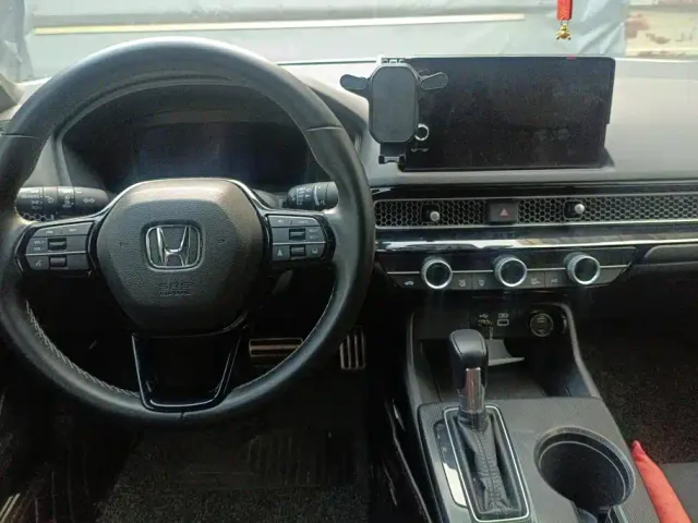 Honda Civic — Фото автомобиля 12