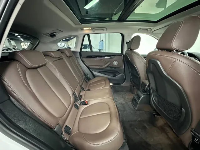 BMW X1 — Фото автомобиля 9