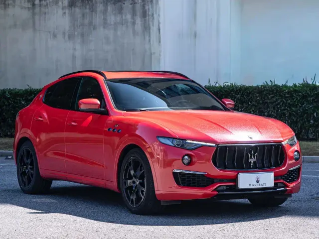 Maserati Levante — Фото автомобиля 3