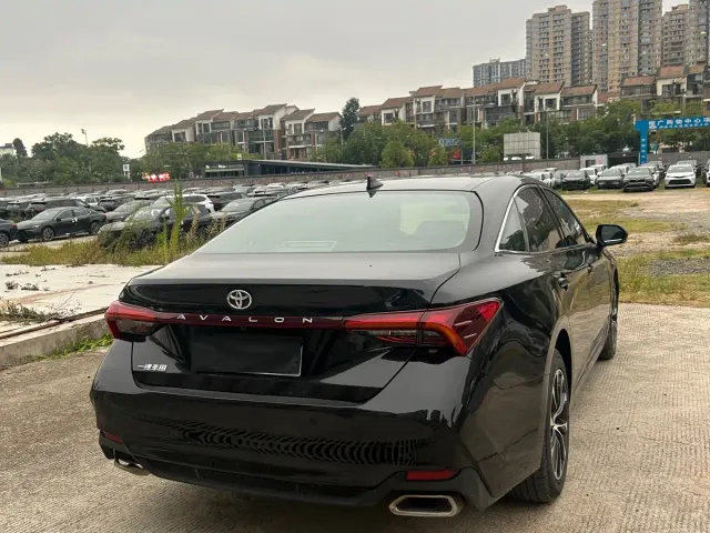 Toyota Avalon — Фото автомобиля 9
