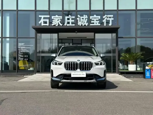 BMW X1 — Фото автомобиля 2