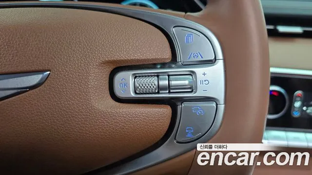 Genesis GV70 — Фото автомобиля 22