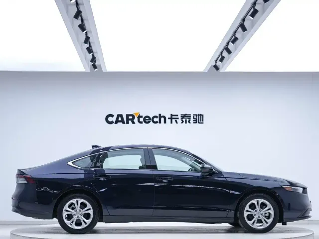 Honda Accord — Фото автомобиля 5