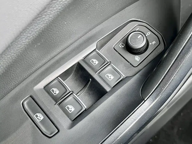 Volkswagen Sagitar — Фото автомобиля 12