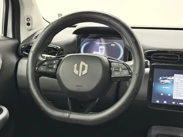 Leapmotor T03 — Фото автомобиля 16