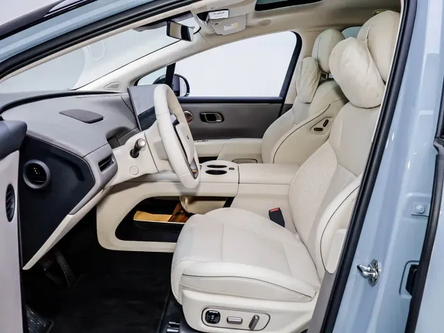 Li Auto Li i8 2025 Standard Edition — Фото автомобиля 12
