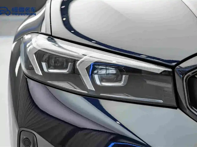 BMW 3 Series — Фото автомобиля 10