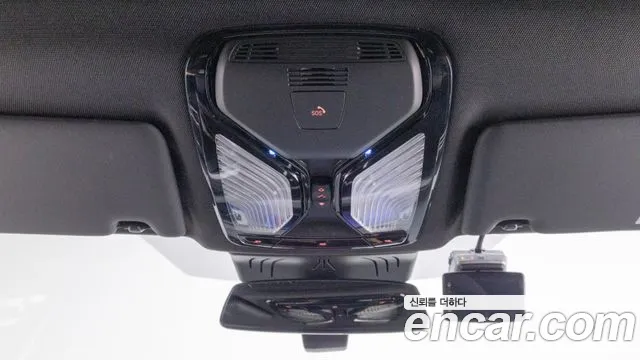 BMW i4 — Фото автомобиля 18