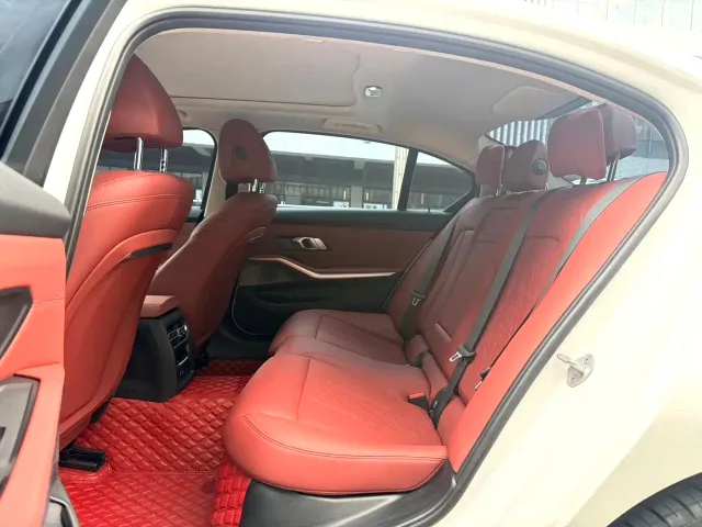 BMW 3 Series — Фото автомобиля 14