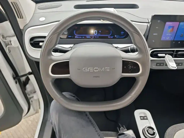 Geely Panda — Фото автомобиля 10