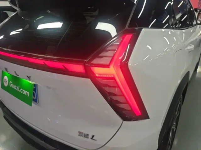 Geely Boyue L — Фото автомобиля 7