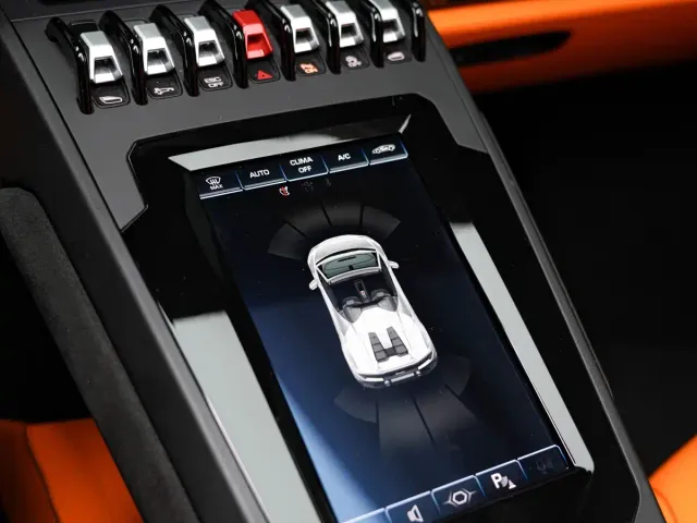 Lamborghini Huracan — Фото автомобиля 11