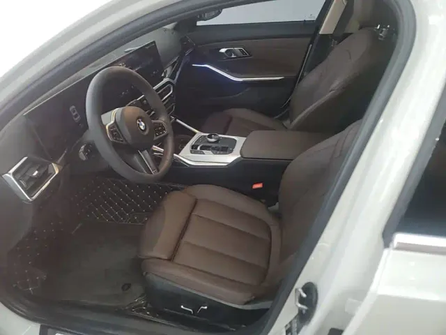 BMW 3 Series — Фото автомобиля 14