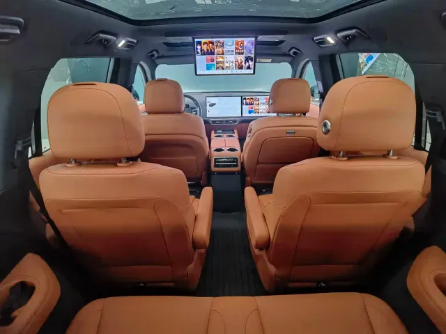 Li Auto L9 — Фото автомобиля 9