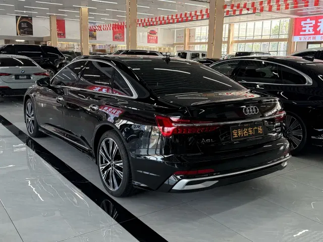 Audi A6L — Фото автомобиля 4