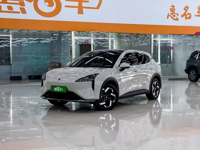 Фотография автомобиля — Baojun Yunhai