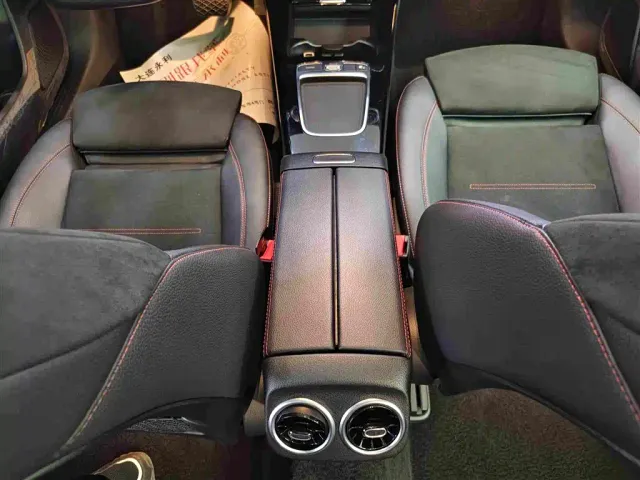 Mercedes-Benz A-Class — Фото автомобиля 9