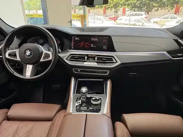 BMW X6 — Фото автомобиля 7